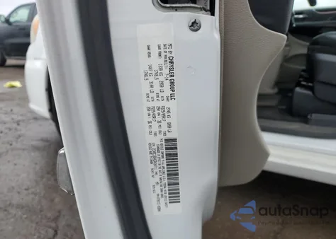 2014 Chrysler Town & Country Touring z USA, uszkodzony, nr VIN 2C4RC1BG4ER434711